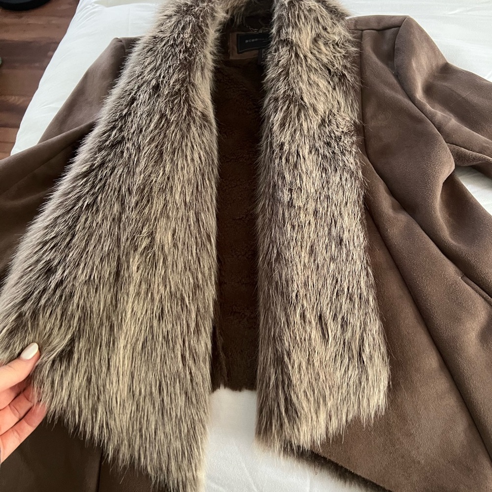 Bcbgmaxazria taupe faux fur jacket size xs